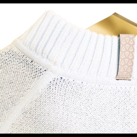 IVIVVA Warm Me Up Sweater Dress. Pockets. - Picture 4 of 8